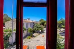 alaybey ada evi
